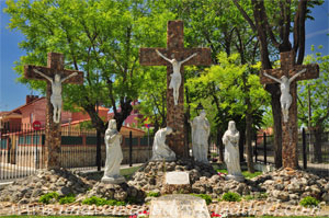 Parla, Calvario al que conduce el Va Crucis situado junto a la Ermita de la Soledad