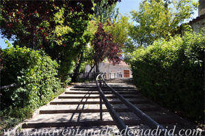 Cabanillas de la Sierra, Escalera de acceso a la Plaza de la Iglesia