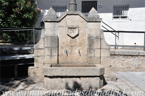 Cabanillas de la Sierra, Fuente que da nombre a la Plaza