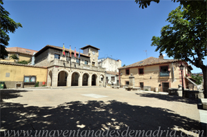 Cabanillas de la Sierra, Plaza del Ayuntamiento