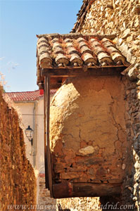 Montejo de la Sierra, Horno suspendido
