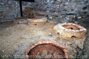 Prdena del Rincn, Taller de campanas, hallado en el subsuelo de las inmediaciones de la iglesia
