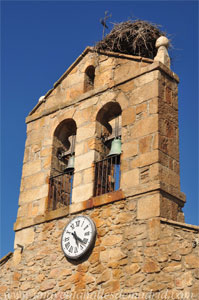 La Serna del Monte, Espadaa de la Iglesia de San Andrs