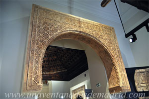 Museo Arqueolgico Nacional, Arco del desaparecido Palacio de los Reyes, en Len