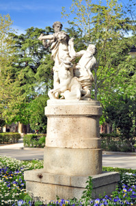 Campo Grande en El Retiro, Estatua de Hrcules y la Hidra de Lerna