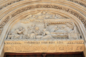 Madrid Siglo XV, Detalle representando la Natividad de la Virgen en la portada de la Iglesia de San Jerónimo el Real