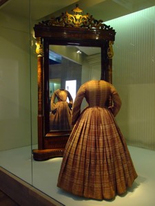 Museo del Traje, Sala Romanticismo