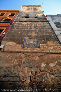 Sevilla, Torre campanario levantada sobre el antiguo alminar de la mezquita