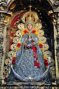 Sevilla, Imagen de la Virgen del Roco situada en su retablo de la nave del Evangelio