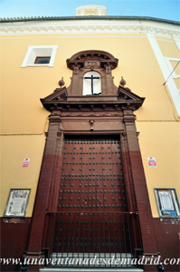 Sevilla, Portada de acceso a la Iglesia del Santo Cristo Varn de los Dolores