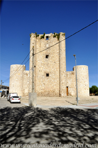 Torrejn de Velasco, Castillo de Puonrostro: Lateral Este con la Torre del Homenaje